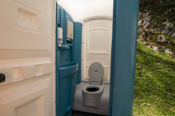 Best Affordable portable toilet rental  in Flanders, NY