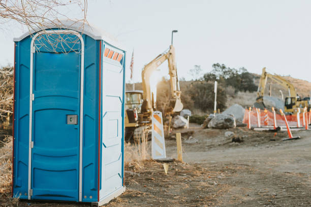 Best Porta potty delivery and setup  in Flanders, NY