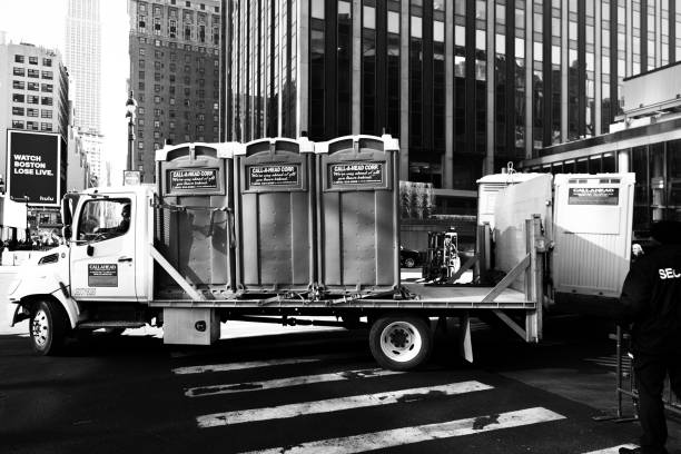 Best Construction site porta potty rental  in Flanders, NY